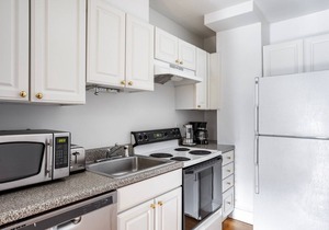 Bright Beacon Hill 2BR w/W/D, nr Boston Common, by Blueground