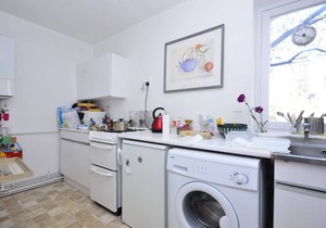 Bright & Cosy spacious studio Flat In The Heart Of Hampstead Village London