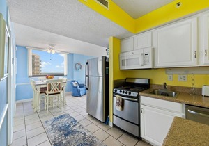 Brightly colored oceanfront two-bedroom unit | Carolina Reef - 507