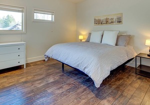 Broken Top Home. 2 King Master Suites, Fireplace, Garage, Deck. 20 Min to Mt Bachelor. 1 Gig WiFi.