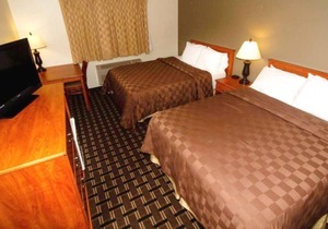 Budget-Friendly! Stay Minutes From Coeur d'Alene National Forest, Free Breakfast