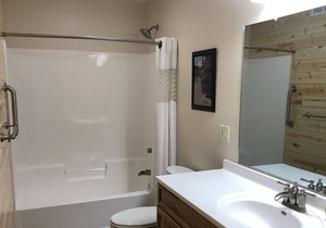 Cabin 13 Lakefront Family/Pet Friendly Resort Amenities Fishing Dock