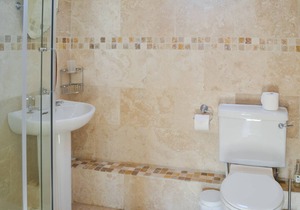 Cabin ∙ 2 bedrooms ∙ 4 guests