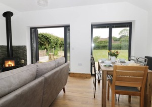 Cabin ∙ 2 bedrooms ∙ 4 guests