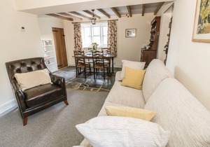 Cabin ∙ 2 bedrooms ∙ 4 guests