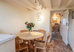 Cabin ∙ 2 bedrooms ∙ 4 guests