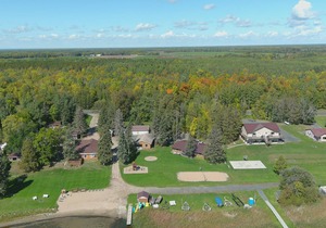 Cabin 5 Family/Pet Friendly Resort Amenities Dock Fishing Beach Resort Amenities