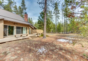 Cabin with Eight SHARC Passes, Access to Shared Pools, Hot Tub & Other Amenities