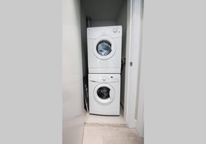 Calgary SE 11th Apartment