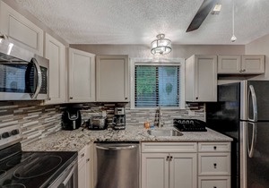 Camelback,Aquatopia/Camelbeach Waterparks,Pool,Tennis,Paintball,Jacuzzi,Zip-Line