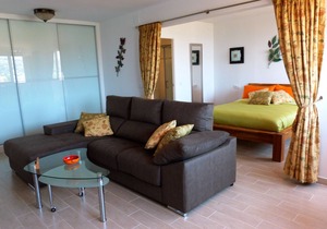 "Casa Crystal" Delux apartment. Spectacular panoramic mountain and sea view