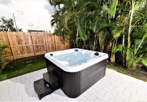 Casa Ria Luxury House & Private Pool Near Aventura Mall