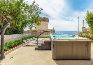 Central Dubrovnik villa w/pvt pool