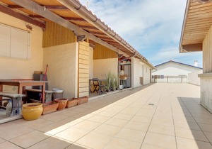 Central Studio with Mezzanine Near Beach