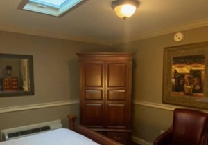 Centrally located to Downtown and Old Bennington