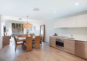 CH Luxury Two Bedrooms and Partial Ocean View-CS2