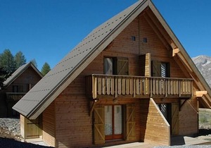 Chalet, 350m from ski slopes, fitness, terrace, balcony, parking, tv, ski locker, 43m²