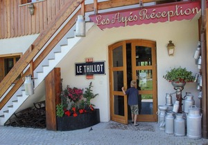 Chalet in France with Pool & Jacuzzi