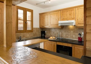 Chalet, terrace, fireplace or stove, parking, tv, 125-135m², Alpe d'Huez