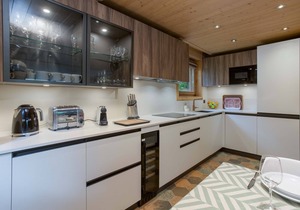 Chamois Apartment - an apartment that sleeps 8 guests in 4 bedrooms