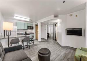 Chandler 1bd King Premium