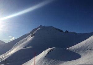 Charming 2-Bedroom Apartment, 50m from Thermal Baths, Sleeps 6, Modern Amenities, Special Rates