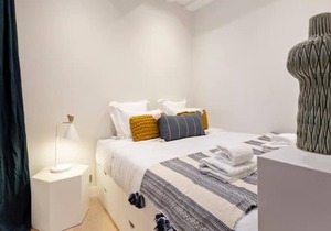 Charming 2 Bedroom Apartment in Paris