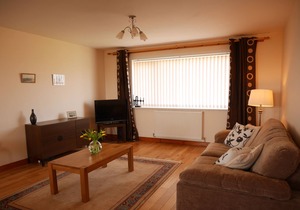 Charming 3 bedroom family home close to Stromness