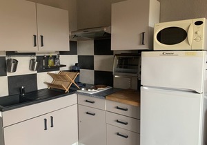 Charming Apt Near Beach in Biscarrosse - Sleeps 4, Terrace, Parking Included