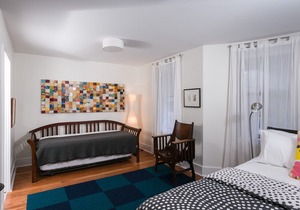 Charming brownstone in tourist neighborhood