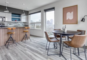Charming Capitol Hill 2BR w/ Gym & Roof Deck, near I-5, by Blueground