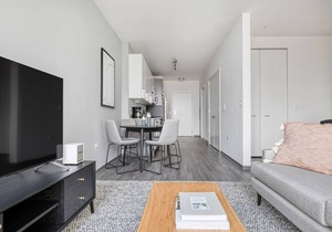 Charming Logan Square 1BR w/Roof Deck & Gym, 1 block to L, by Blueground