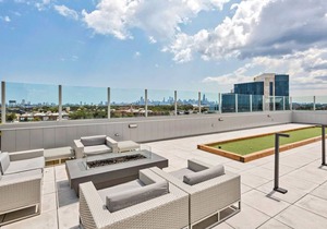 Charming Logan Square 1BR w/Roof Deck & Gym, 1 block to L, by Blueground