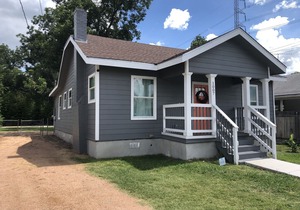 Charming Newly Renovated Downtown Home