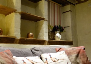 Charming, secluded, characterful cottage in the heart of Lechlade