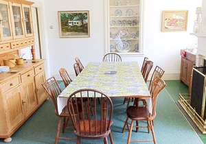 Charming & Spacious Historic Home In Sconset! Big yard