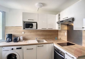 Charming Studio with Terrace, Near Thermal Baths and Town Center in Lamalou-les-Bains