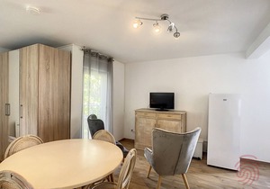 Charming Studio with Terrace, Near Thermal Baths and Town Center in Lamalou-les-Bains