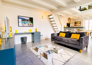 Charming villa near the central market