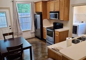 Chateau 14, spacious townhouse in Tickfaw, LA