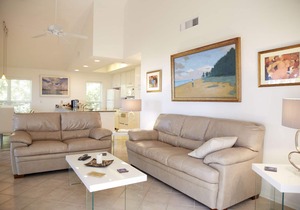 Chateau Blanc Beautiful Captiva Beachfront Home Pet friendly ,