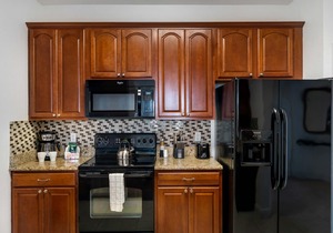 Chic 3BD/2B Condo! Near SeaWorld! near Disney World