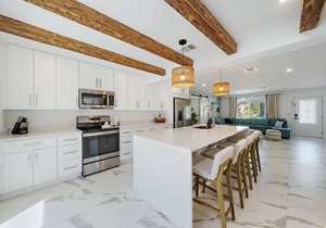 Chic Brickell Studio w/Pool,Gym,Jacuzzi and free parking