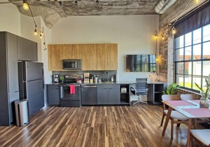 Chic Ultramodern Studio Loft w/Designer Features