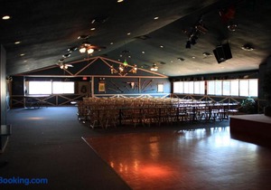 Circle M Camping Resort Loft Park Model 18