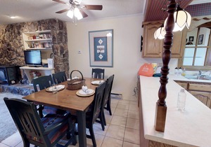 Claim Jumper #4 Townhouse with High Speed Wifi