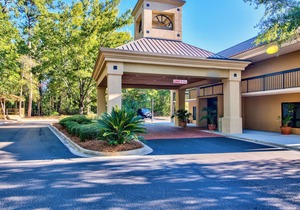 Clarion Inn & Suites