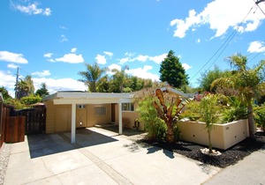 Classic Beach House - Walk to Seacliff Beach