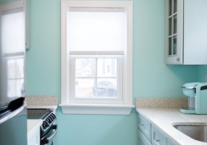 Classic Maine Beach Cottage! Steps to Pine Point Beach!