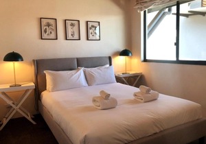 Classic Woolstore Apartment in Teneriffe